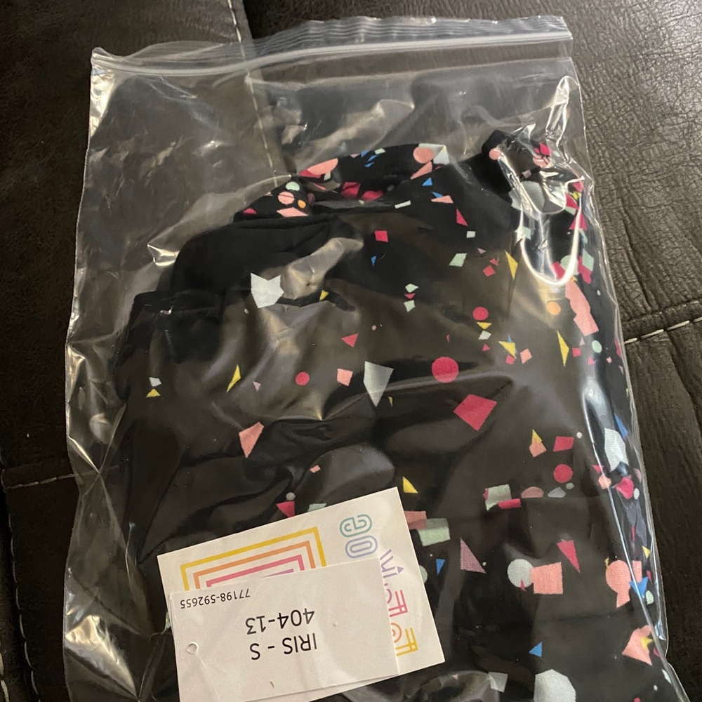 Brand new size small lularoe iris